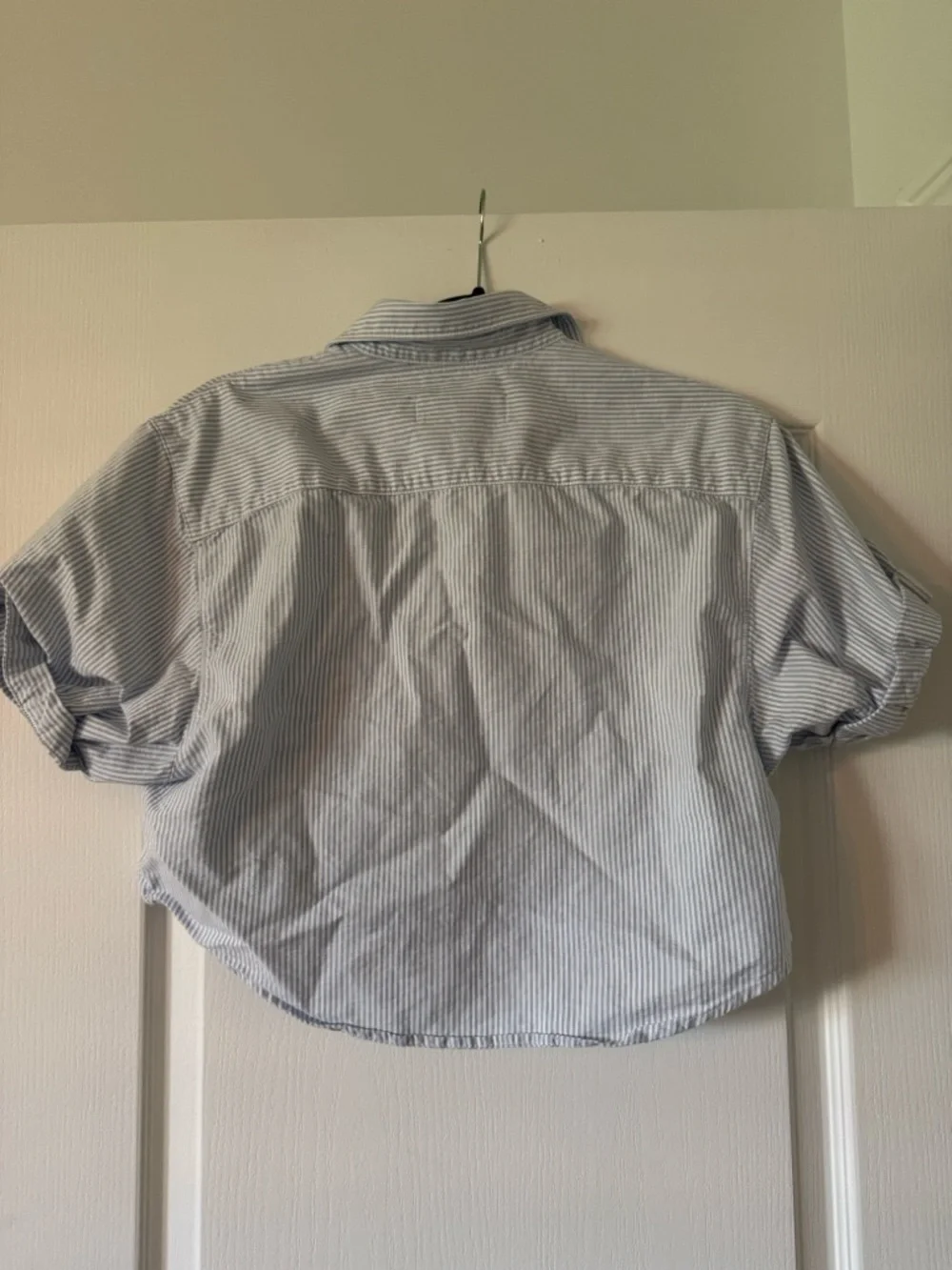 Aritzia Cropped Denim Forum Shirt - Picture 3 of 3